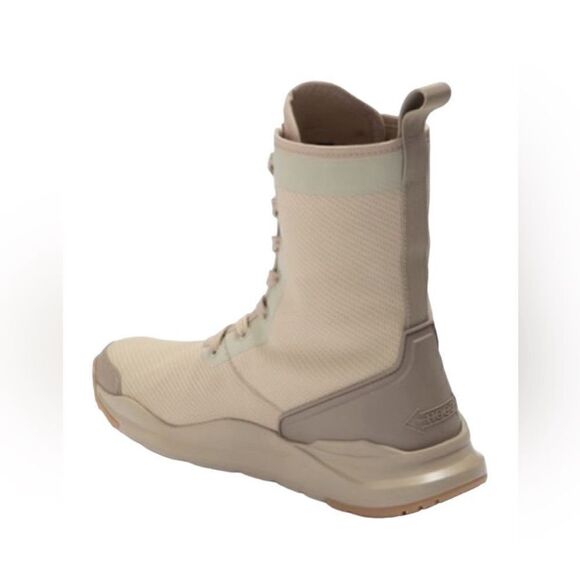 Men\'s Hood Lace Up Beige Sneaker/Outdoor Sneakers
Boots(Size 39)